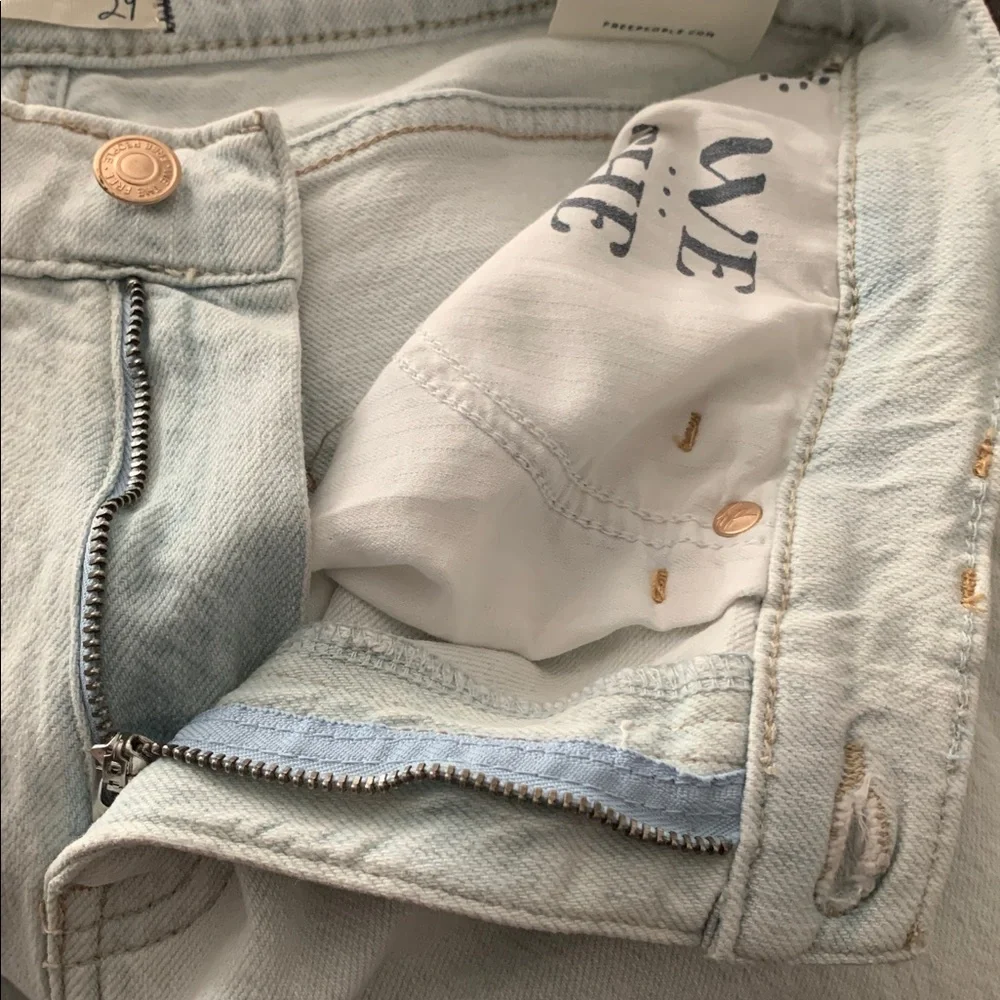 FREE PEOPLE Risk Taker High-Rise Jeans We The Free NWT Day Dream Blue Lite Wash - Picture 7 of 11